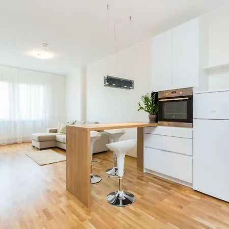 Tartu Mnt 16 Апартаменты *
